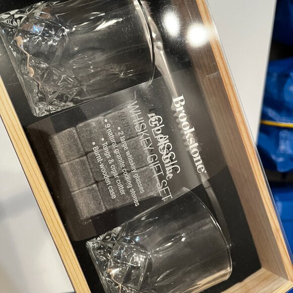 Whisey Gift Set -- (Glasses, Cooling Stones, Tongs) by Brookstone (men/x/NEW) - Picture 4 of 16